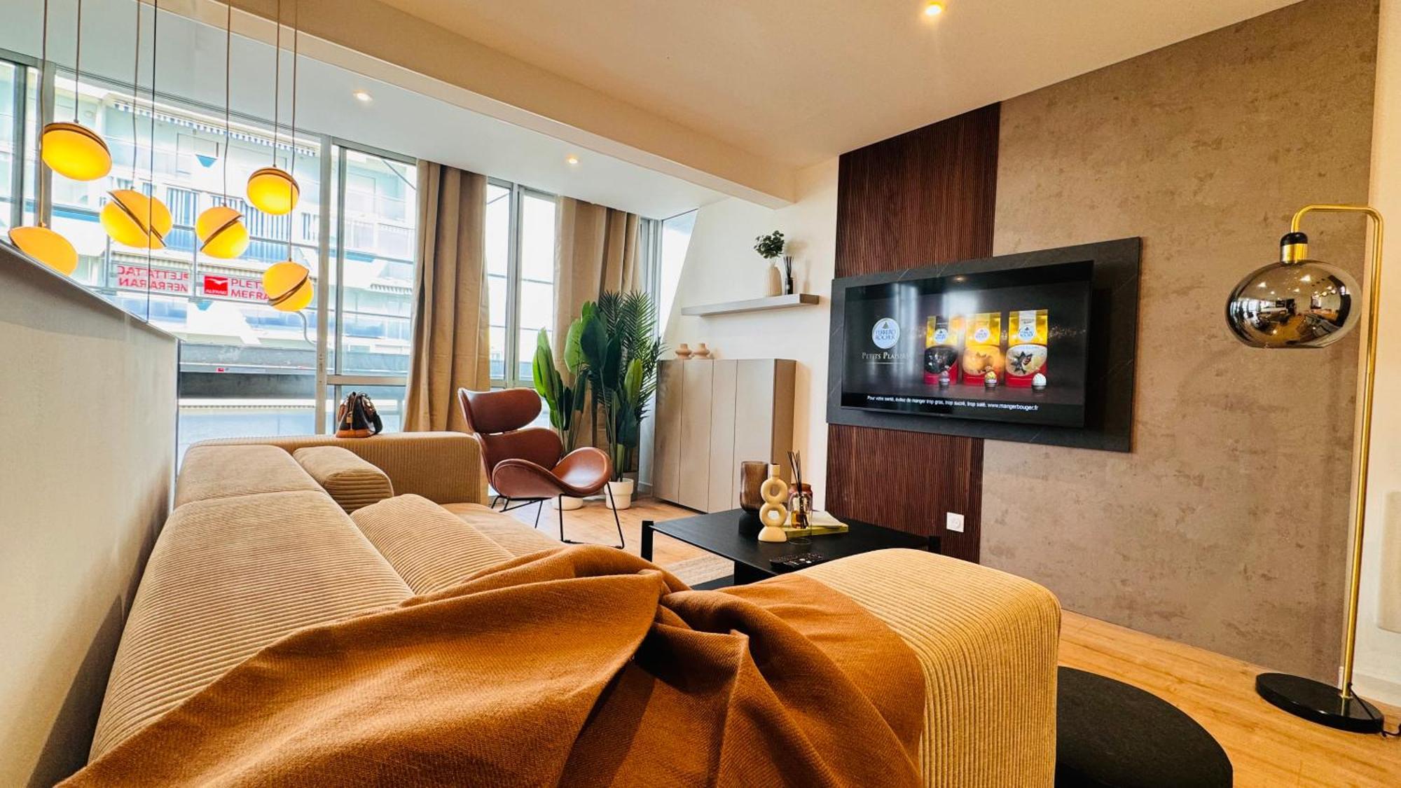 Appartement 50M De La Plage Et Toutes Commodites, Plein Centre Ville Et Silencieux 라그랑모트 외부 사진